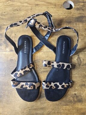 Rampage Womens Size 8.5 Leopard Print Black Sandals Ankle Strap With Buckle NEW